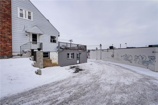 1070 Gravel Road 4, Webster, NY 14580