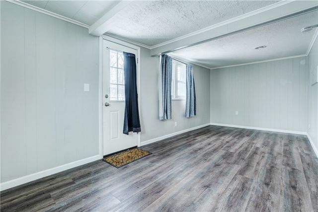 1070 Gravel Road 4, Webster, NY 14580