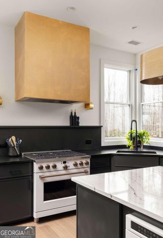 11572 Serenbe Lane, Chattahoochee Hills, GA 30268