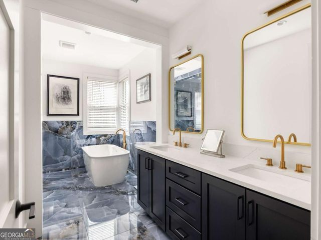 11572 Serenbe Lane, Chattahoochee Hills, GA 30268