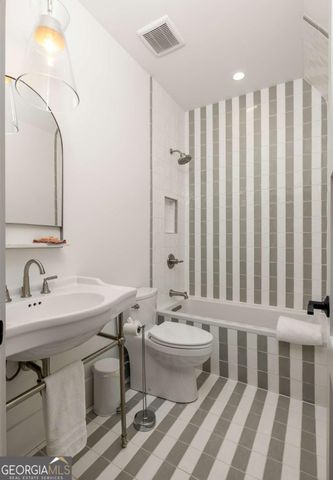 11572 Serenbe Lane, Chattahoochee Hills, GA 30268