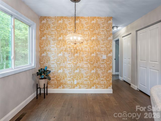 239 Bonnies Meadow Place, Asheville, NC 28806