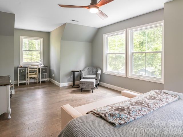 239 Bonnies Meadow Place, Asheville, NC 28806