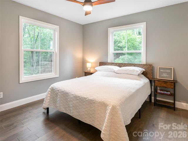 239 Bonnies Meadow Place, Asheville, NC 28806