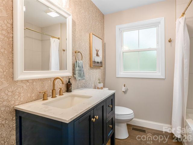 239 Bonnies Meadow Place, Asheville, NC 28806