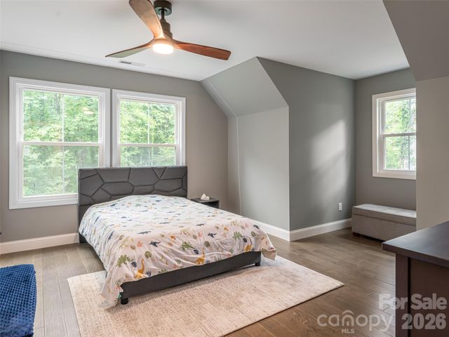 239 Bonnies Meadow Place, Asheville, NC 28806