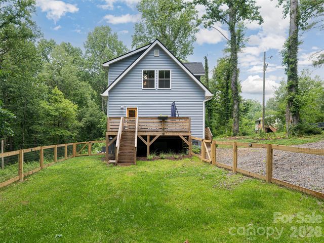 239 Bonnies Meadow Place, Asheville, NC 28806
