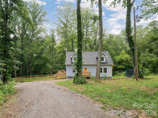 239 Bonnies Meadow Place, Asheville, NC 28806