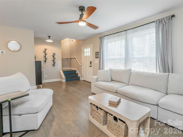 239 Bonnies Meadow Place, Asheville, NC 28806