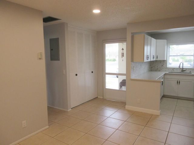 2572 Emory Drive E J, West Palm Beach, FL 33415