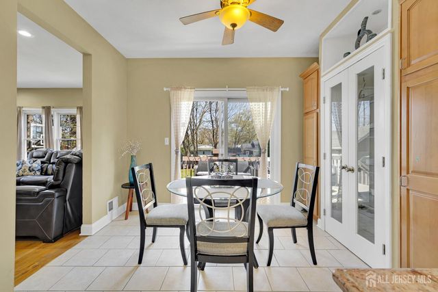 29 Tower Road, Edison, NJ 08820