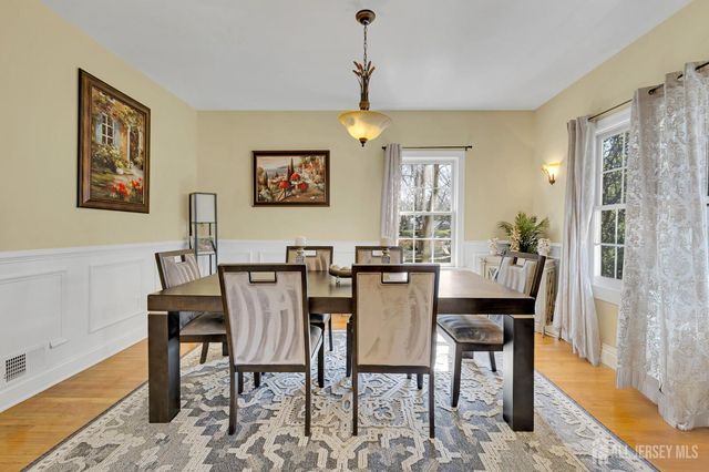 29 Tower Road, Edison, NJ 08820