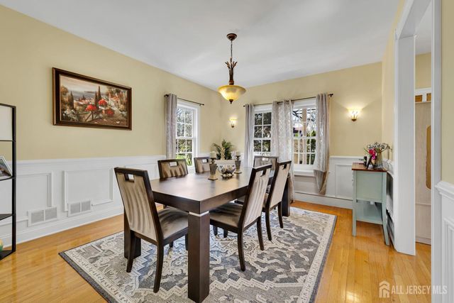 29 Tower Road, Edison, NJ 08820