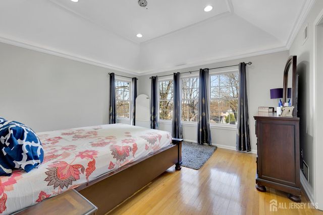 29 Tower Road, Edison, NJ 08820