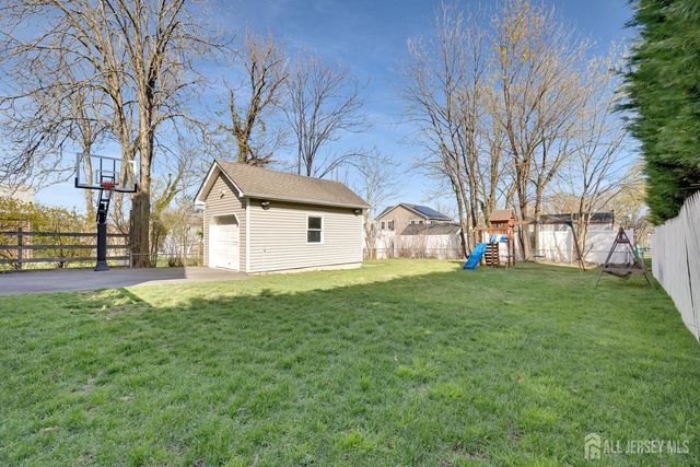 29 Tower Road, Edison, NJ 08820