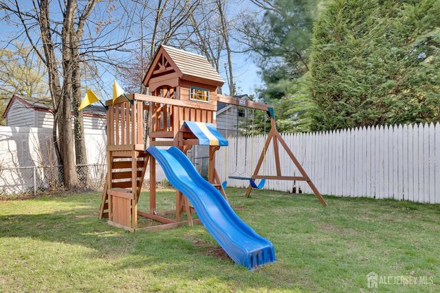 29 Tower Road, Edison, NJ 08820