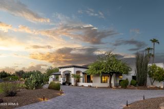 6718 E SAN JUAN Avenue, Paradise Valley, AZ 85253