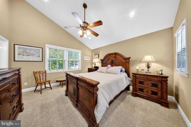 51 SHELLBURNE DR, Wilmington, DE 19803