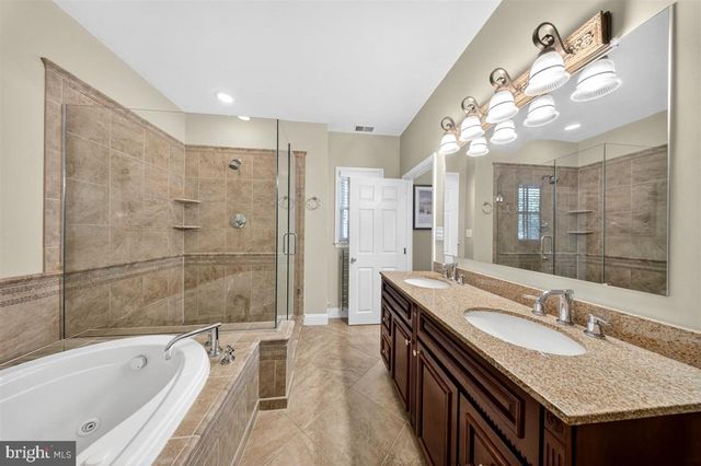 51 SHELLBURNE DR, Wilmington, DE 19803