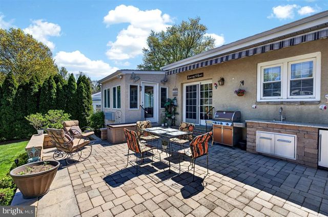 51 SHELLBURNE DR, Wilmington, DE 19803