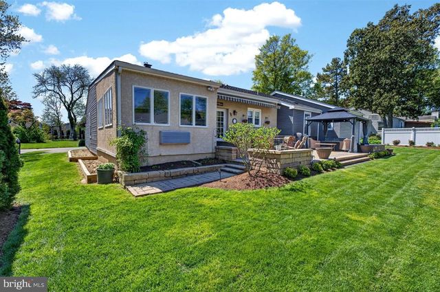 51 SHELLBURNE DR, Wilmington, DE 19803