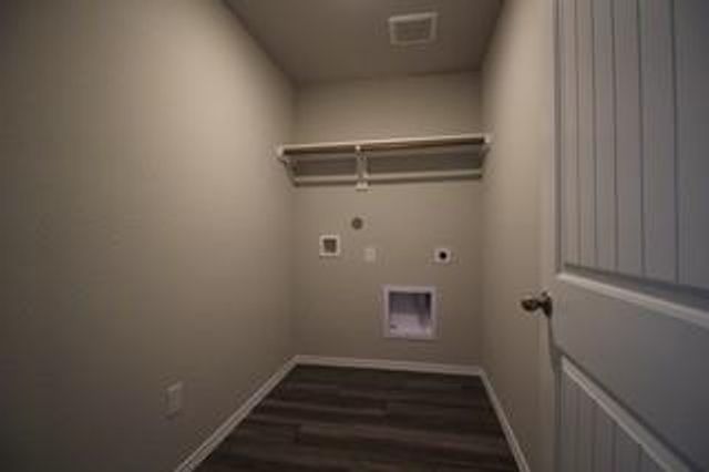 210 Barton Creek Drive, Huntsville, TX 77340