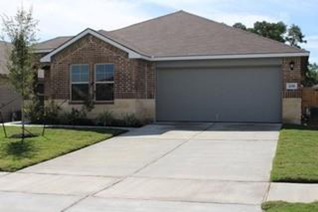 210 Barton Creek Drive, Huntsville, TX 77340