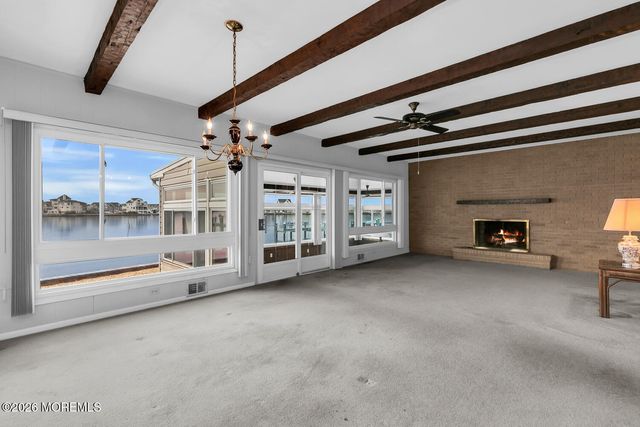 521 Bayview Drive, Toms River, NJ 08753