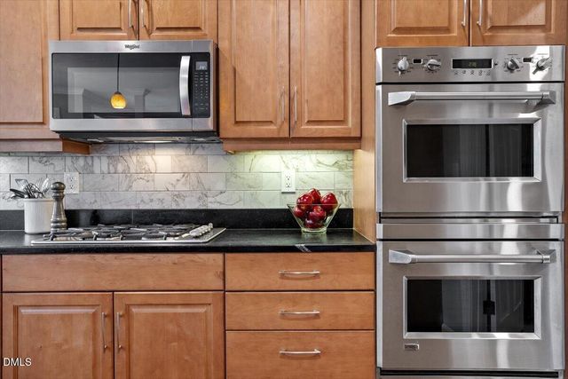 109 Ellsworth Place, Chapel Hill, NC 27516