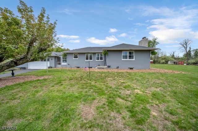 326 Riegelsville Rd, Holland Twp., NJ 08848