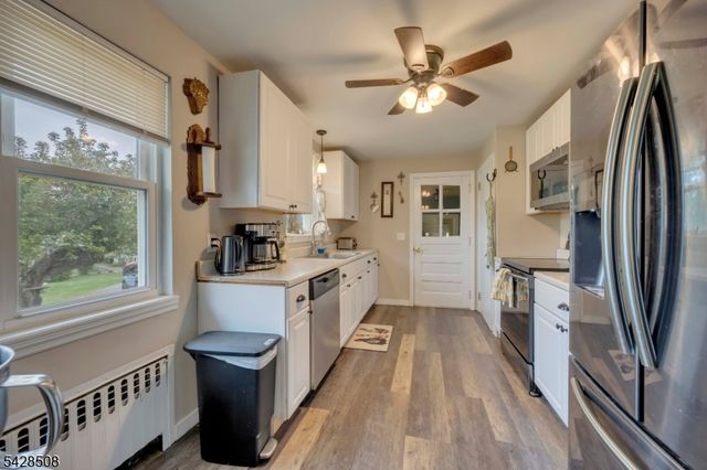 326 Riegelsville Rd, Holland Twp., NJ 08848