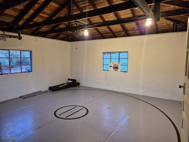 326 Riegelsville Rd, Holland Twp., NJ 08848