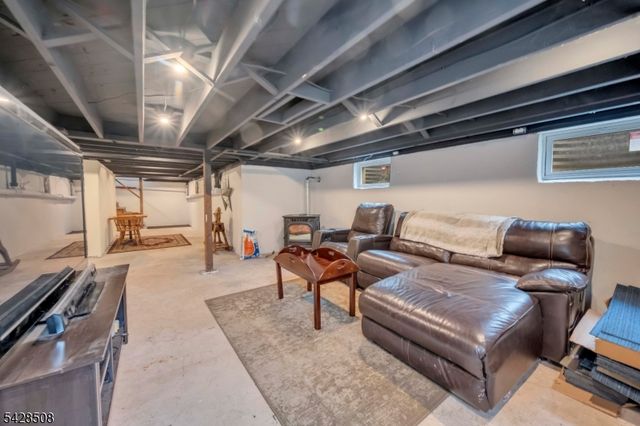 326 Riegelsville Rd, Holland Twp., NJ 08848