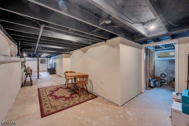 326 Riegelsville Rd, Holland Twp., NJ 08848