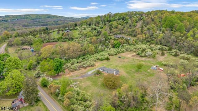 326 Riegelsville Rd, Holland Twp., NJ 08848