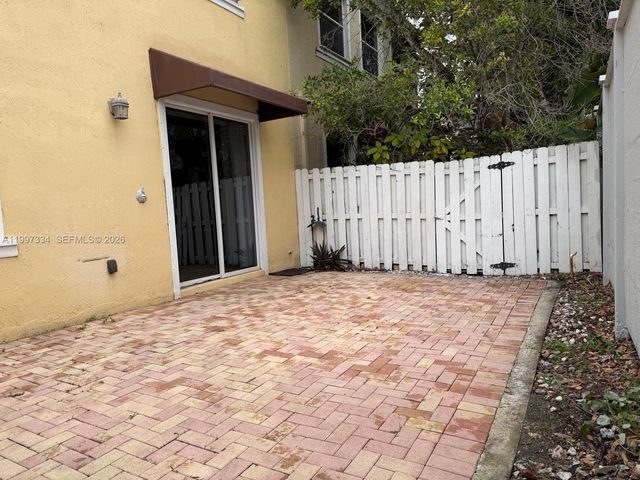 14934 SW 41st Ln 14934, Miami, FL 33185