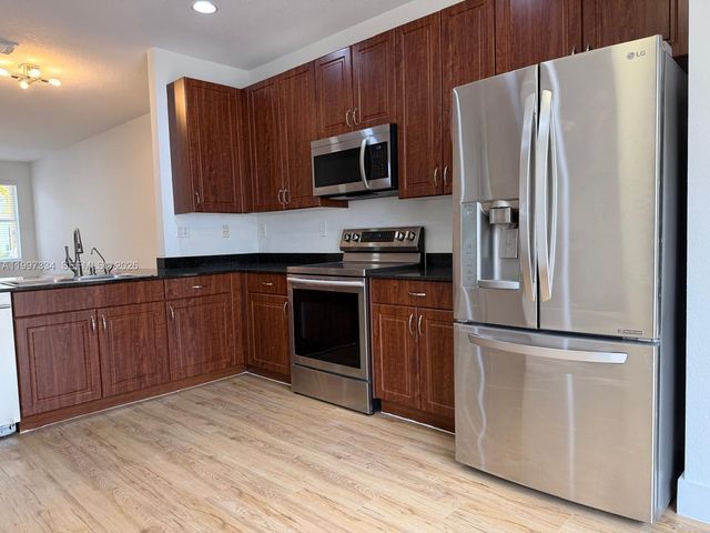 14934 SW 41st Ln 14934, Miami, FL 33185