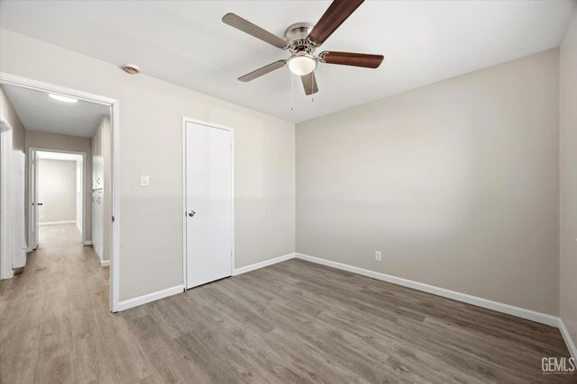 613 Zinnia Street, Bakersfield, CA 93307