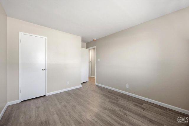 613 Zinnia Street, Bakersfield, CA 93307