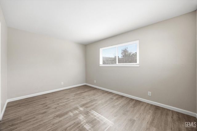 613 Zinnia Street, Bakersfield, CA 93307