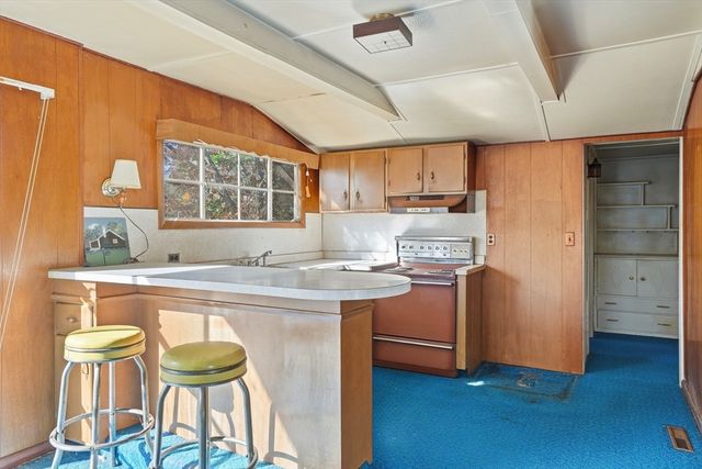 19 Puritan Way, Duxbury, MA 02332