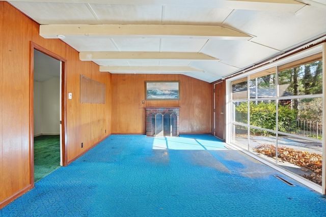 19 Puritan Way, Duxbury, MA 02332