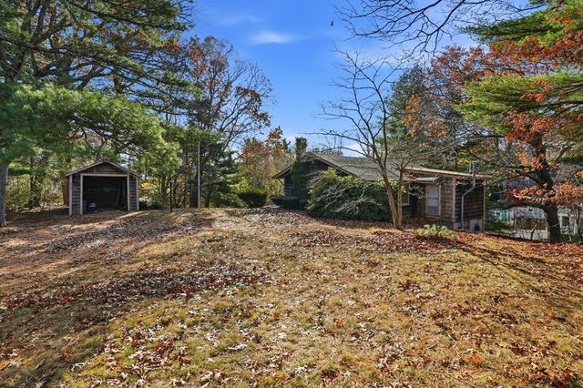 19 Puritan Way, Duxbury, MA 02332