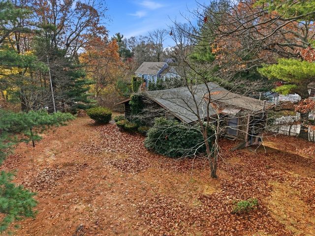 19 Puritan Way, Duxbury, MA 02332