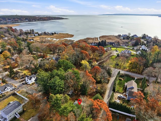 19 Puritan Way, Duxbury, MA 02332