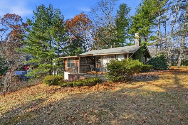 19 Puritan Way, Duxbury, MA 02332