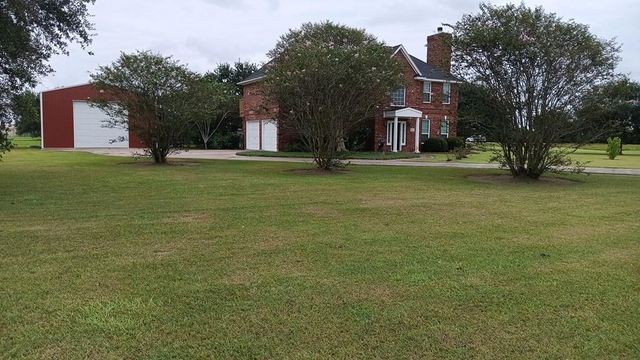 5625 County Road 45, Angleton, TX 77515