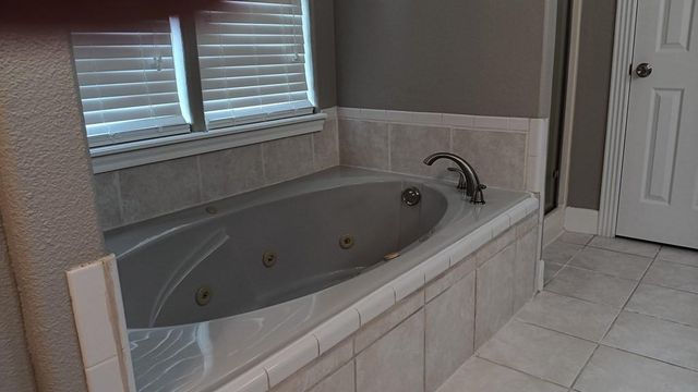 5625 County Road 45, Angleton, TX 77515