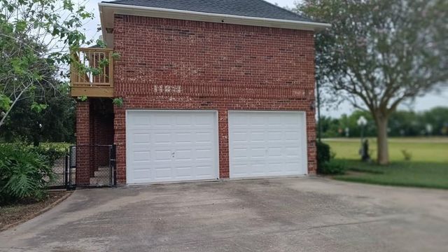 5625 County Road 45, Angleton, TX 77515