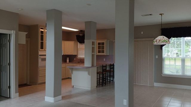 5625 County Road 45, Angleton, TX 77515